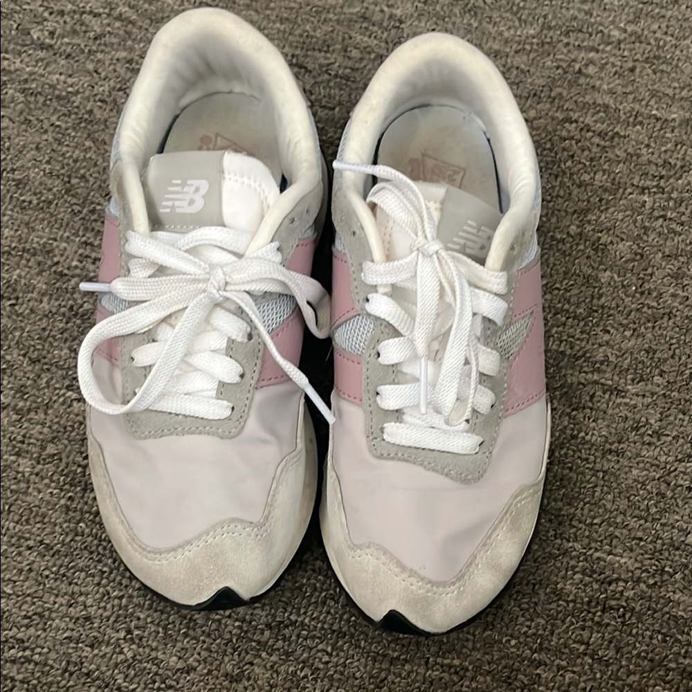 New Balance 237 Pink and White Sneakers with Suede and Mesh